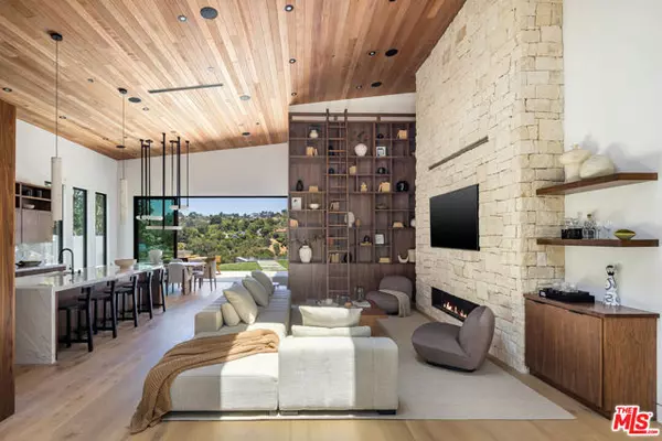 Beverly Hills, CA 90210,9715 Arby Drive