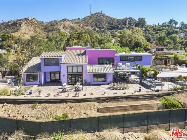 231 Loma Metisse Road, Malibu, CA 90265