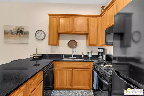 La Quinta, CA 92253,50740 Santa Rosa Plaza #2