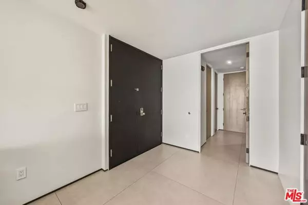 Los Angeles, CA 90024,10350 Wilshire Boulevard #1203