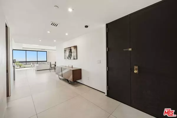 Los Angeles, CA 90024,10350 Wilshire Boulevard #1203