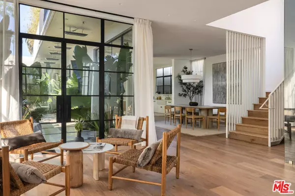 Venice (los Angeles), CA 90291,745 Sunset Avenue