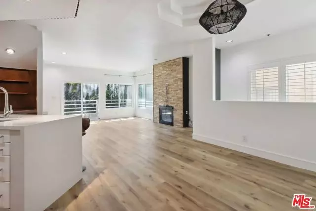 1160 Granville Avenue #104, Los Angeles, CA 90049