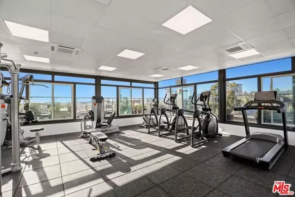 Los Angeles, CA 90025,1539 Purdue #302