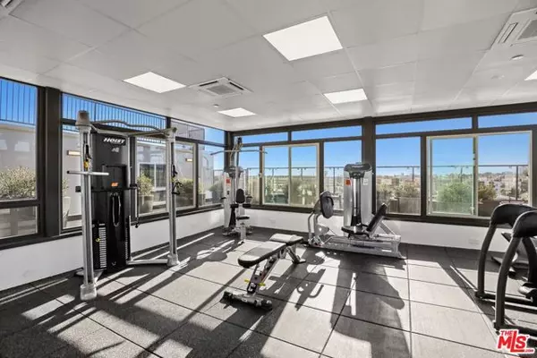 Los Angeles, CA 90025,1539 Purdue #302