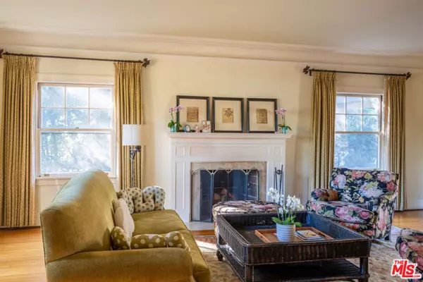 Los Angeles, CA 90004,149 N VAN NESS Avenue