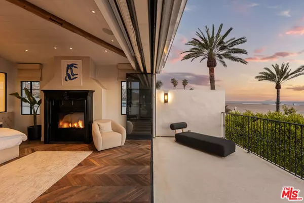 Santa Monica, CA 90403,966 Palisades Beach Road