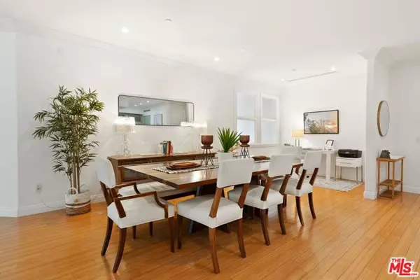 West Hollywood, CA 90046,8121 Norton Avenue #202