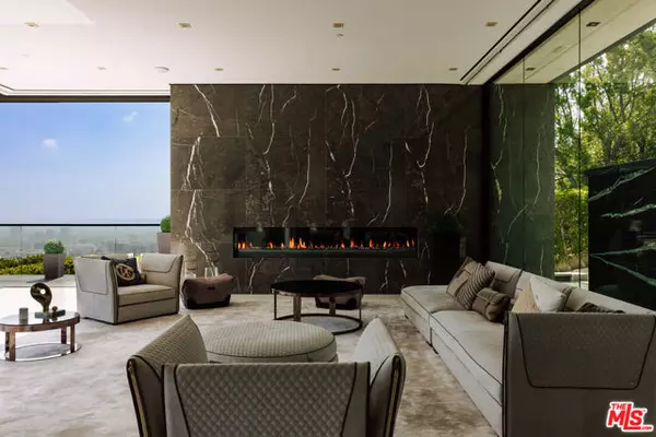 Los Angeles, CA 90069,9199 Thrasher Avenue