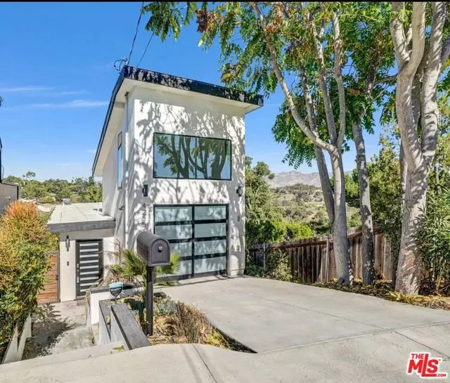 Los Angeles, CA 90032,4255 E Raynol Street