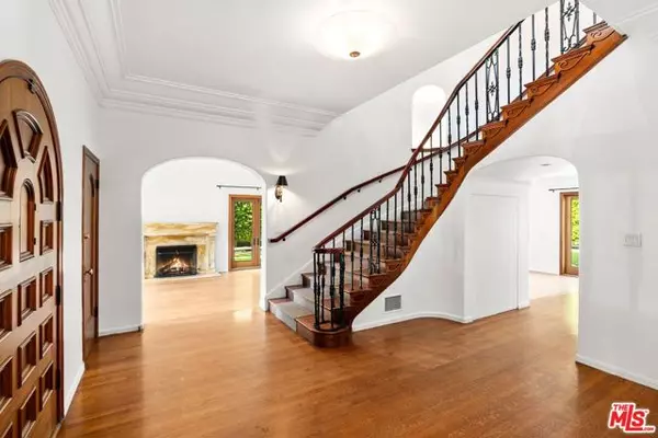 North Hollywood (los Angeles), CA 91601,11159 La Maida Street