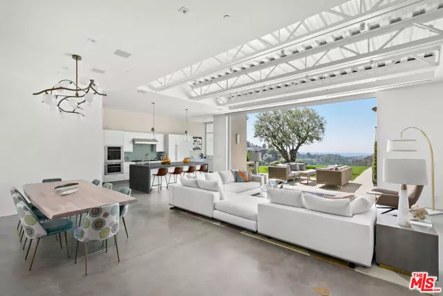 Pacific Palisades (los Angeles), CA 90272,1550 Casale Road