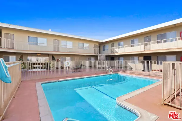 Hawthorne, CA 90250,14108 Doty Avenue #38