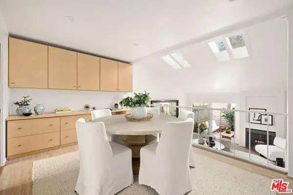 Marina Del Rey, CA 90292,13010 Maxella Avenue #5