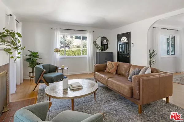 Los Angeles, CA 90027,3828 Tracy Street