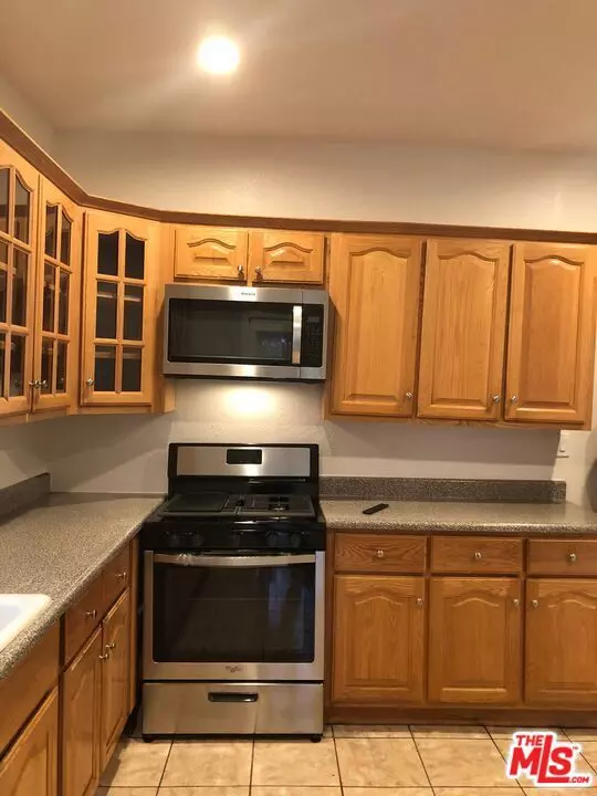 721 W 41st Drive, Los Angeles, CA 90037