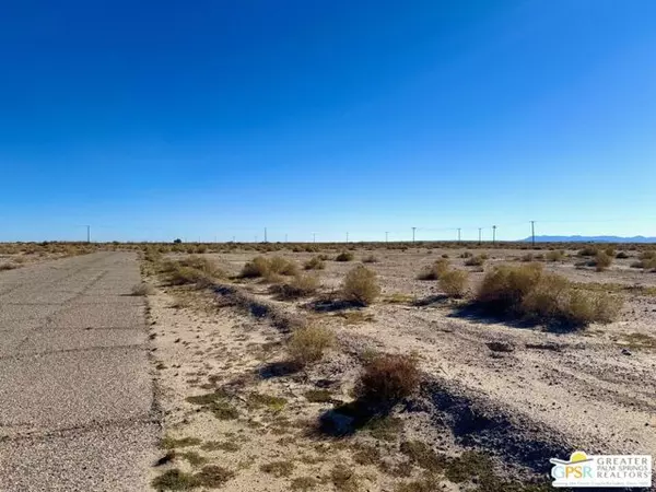 Thermal, CA 92274,2215 La Brisa Court