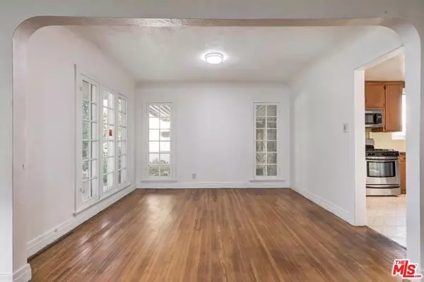 Los Angeles, CA 90039,3018 Ingledale Terrace