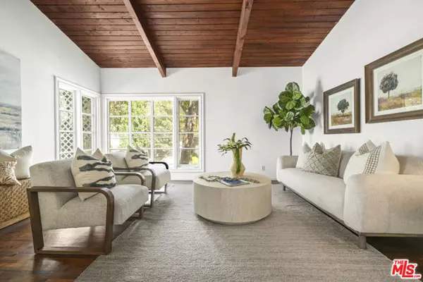 Los Angeles, CA 90077,1113 N Beverly Glen Boulevard