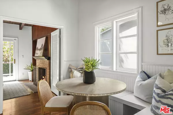 Los Angeles, CA 90077,1113 N Beverly Glen Boulevard