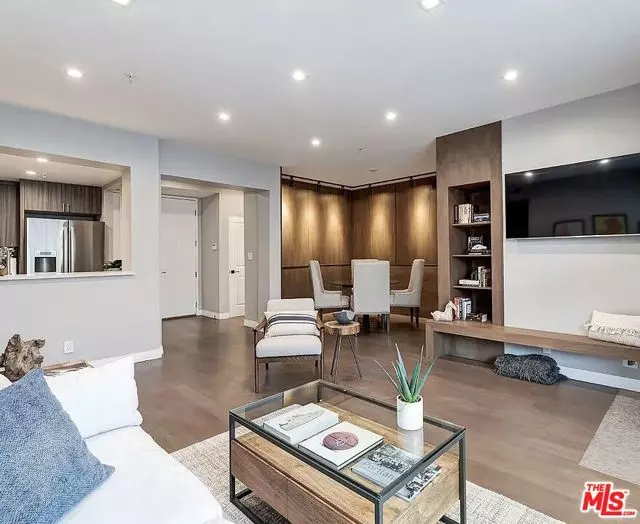 930 N Doheny Drive #317, West Hollywood, CA 90069