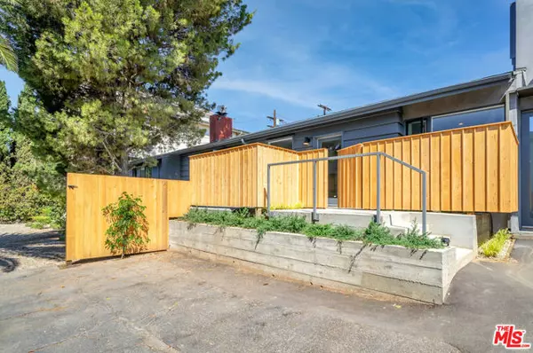 Los Angeles, CA 90066,3436 S Centinela Avenue