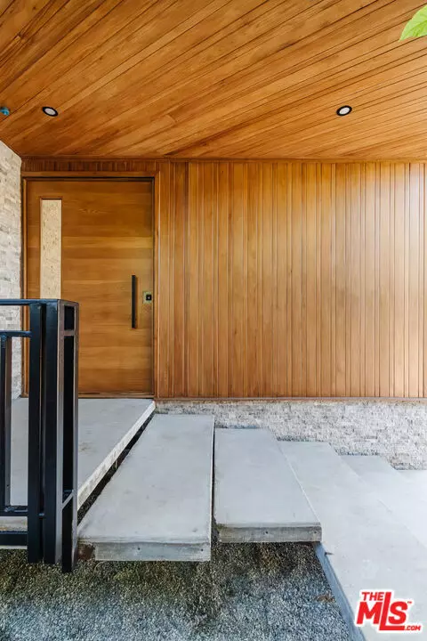 Marina Del Rey, CA 90292,726 Howard Street