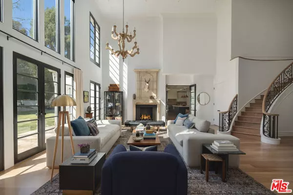 Sherman Oaks, CA 91423,3901 Longridge Avenue