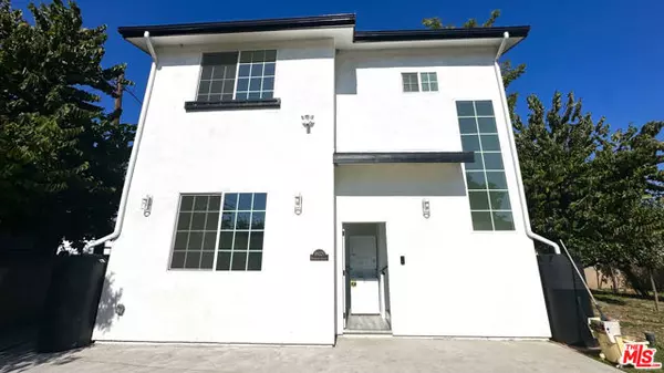 Los Angeles, CA 91406,16023 Wyandotte Street