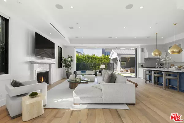 Los Angeles, CA 90048,6429 Colgate Avenue