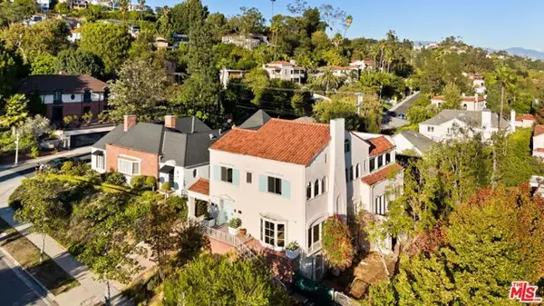 2242 N Catalina Street, Los Angeles, CA 90027