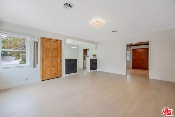 Los Angeles, CA 90049,210 S Bundy Drive