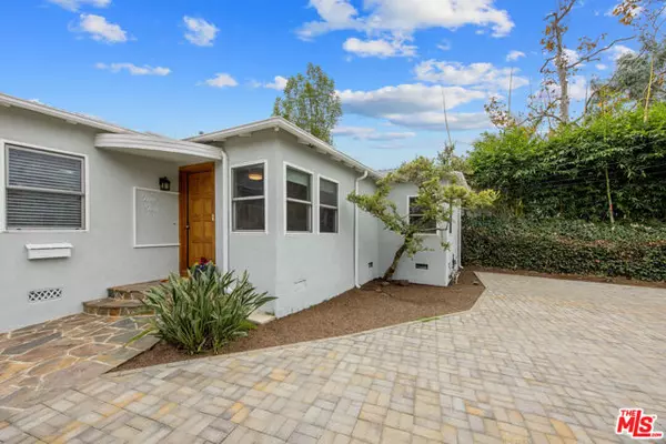 Los Angeles, CA 90049,210 S Bundy Drive