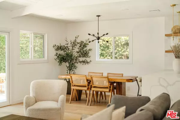 Sherman Oaks, CA 91401,13211 Cumpston Street