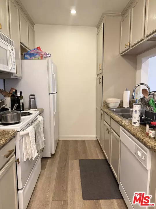 Torrance, CA 90502,1123 Sepulveda Boulevard #J203