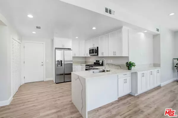 11753 Iowa Avenue #201, Los Angeles, CA 90025