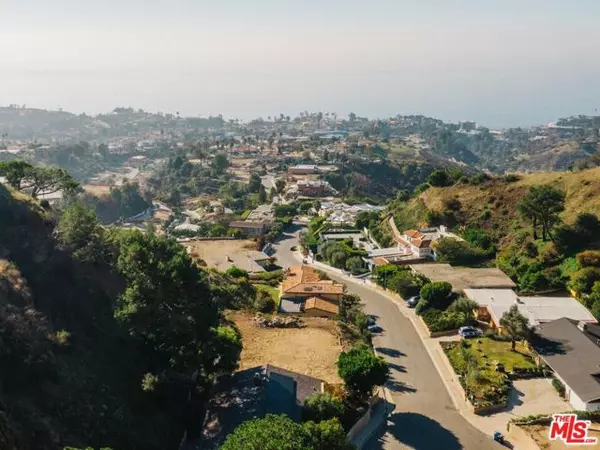 Pacific Palisades (los Angeles), CA 90272,1046 Enchanted Way