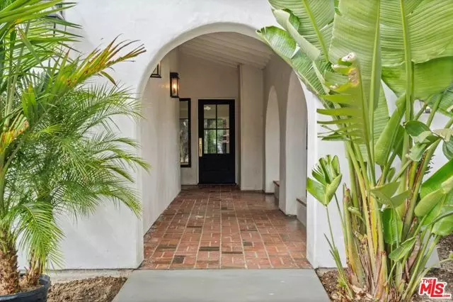 Calabasas, CA 91302,3549 Elm Drive