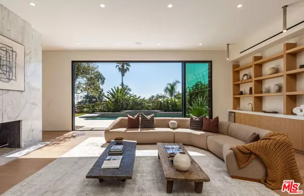 Beverly Hills, CA 90210,1705 Carla