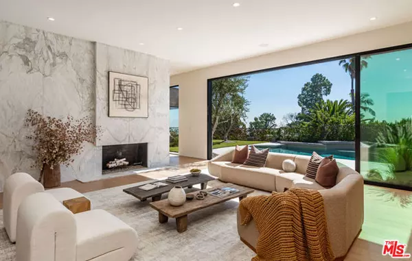 Beverly Hills, CA 90210,1705 Carla