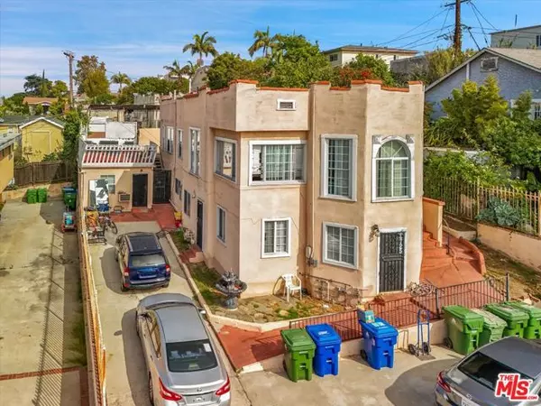 Los Angeles, CA 90019,4725 St Elmo Drive