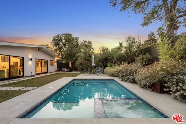 8400 Edwin Drive, Los Angeles, CA 90046