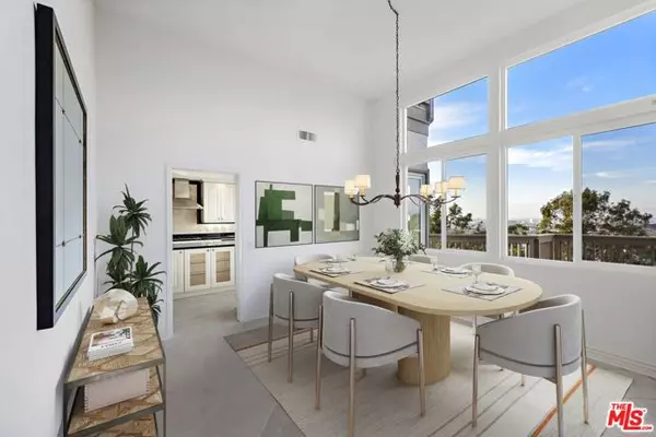 Newport Beach, CA 92660,31 Saint Tropez