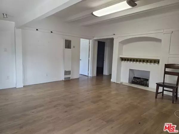 Los Angeles, CA 90019,1612 Arlington Avenue