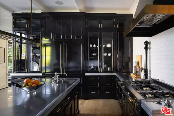 Los Angeles, CA 90049,12770 S Bristol Circle