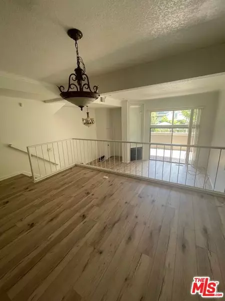 4305 Redwood Avenue #10, Marina Del Rey, CA 90292