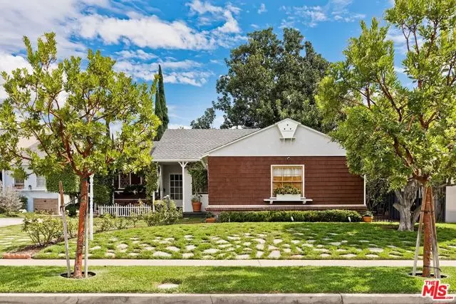 Van Nuys (los Angeles), CA 91405,6910 Cantaloupe Avenue