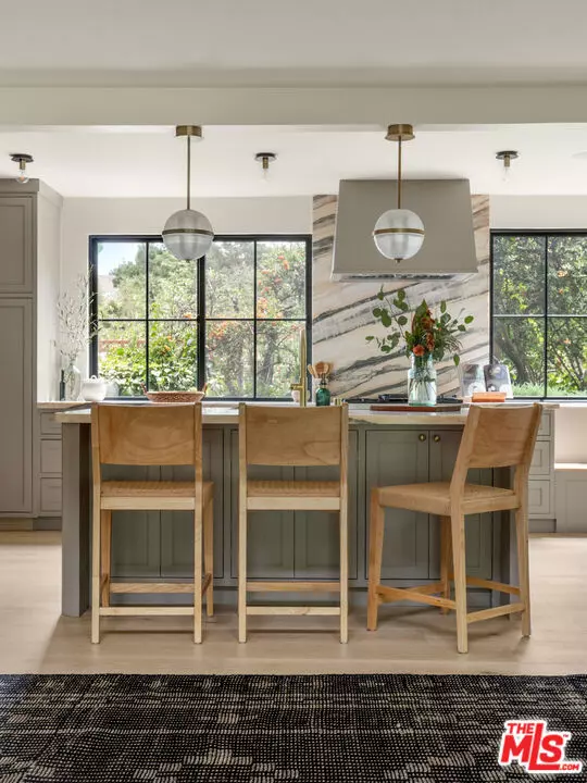 Encino (los Angeles), CA 91436,16828 Ivyside Place