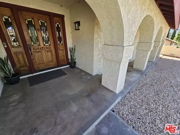 Banning, CA 92220,4442 Mockingbird Lane