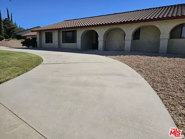 Banning, CA 92220,4442 Mockingbird Lane